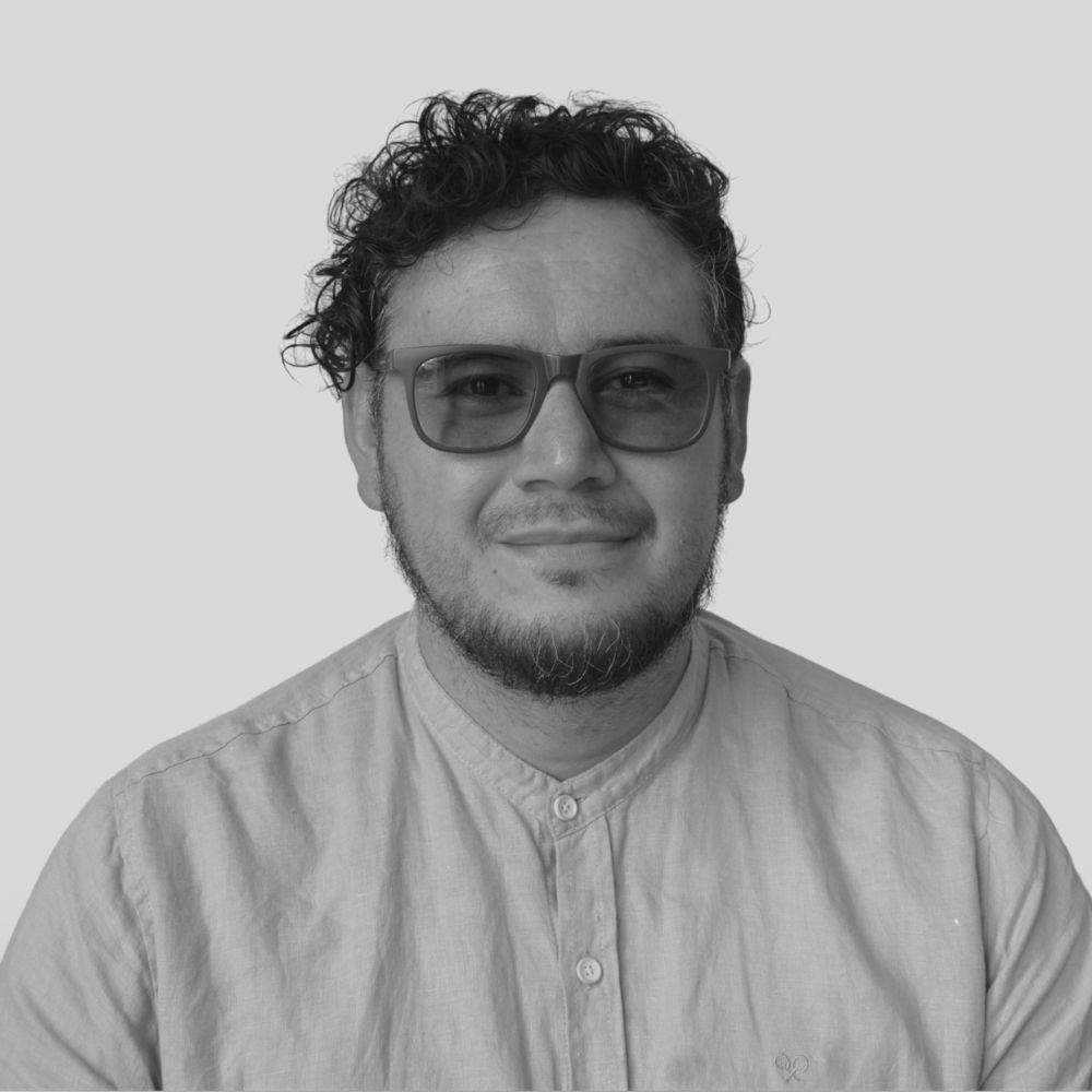 Andrés Olaya – Percusión